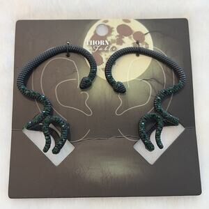 New Hot Topic Earring Thorn & Fable Twisted Snake Ear Cuff Set Black,‎ Green Gem